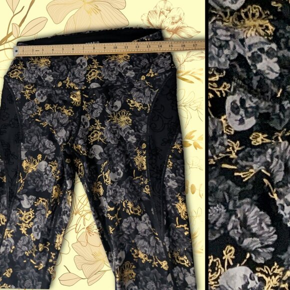 Torrid Active Skull & Rose Design Black Leggings with Pocket NWOT - Picture 2 of 9